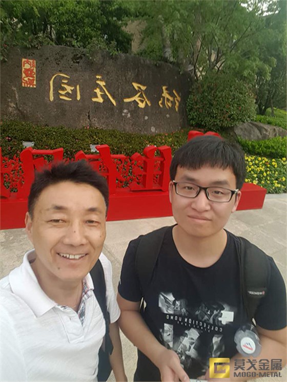 裝修設(shè)計(jì)師上門測(cè)量